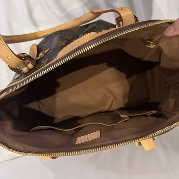 [Authentic] Louis Vuitton Monogram Tivoli GM - Picture 14 of 16